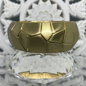 NWOT Bangle